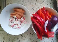 Illustration of how to make ham and corn pizza 3