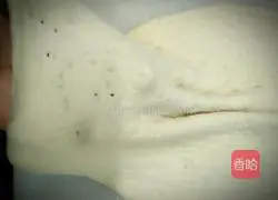 Italian Sausage Pizza 9 inches Illustration of how to do it 3