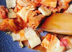 Korean kimchi tofu soup recipe 11