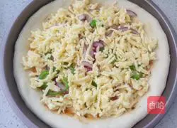Nine-inch seafood pizza recipe 11