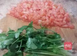 Illustration of how to make braised noodles with Western red eggs and eggs 5