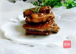 Illustration of braised chicken wings in oyster sauce 11