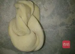 Illustration of how to make mung bean cake and quick-cooked egg puff pastry bread 6