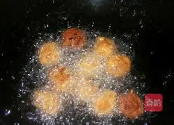 Illustration of how to make carrot meatballs 6