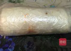 Illustration of how to make toast ham roll 8