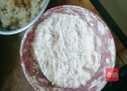 Illustration of making croquettes 3