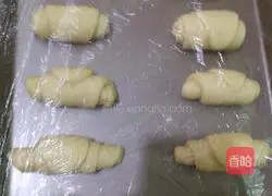Cheese and ham croissants recipe 14