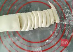 Illustration of how to make braised noodles with beans, tomatoes and eggs 6