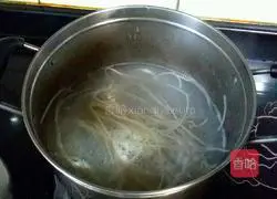 Nanchang fried rice noodles recipe illustration 1