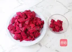 Illustration of how to make dragon fruit mousse cake 6
