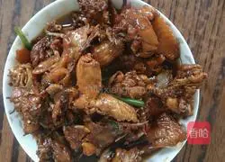 Illustration of the simple version of Three Cup Chicken 13