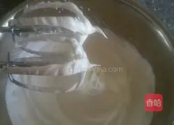 Pumpkin Chiffon Cake Recipe Illustration 11