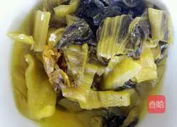 Illustration of how to make pickled cabbage and tofu soup 1