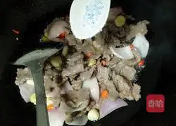 Illustration of how to make stir-fried beef 8