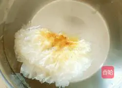 Little Bear Electric Stew Pot Series Wolfberry and Tremella Soup Recipe Illustration 1