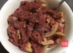 Illustration of how to make stir-fried donkey meat 2