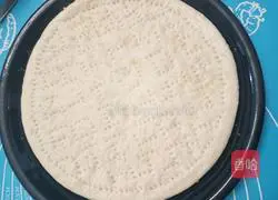 Seafood and meat floss pizza 10-inch recipe illustration 2