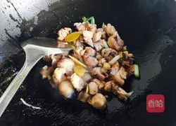 Illustration of how to make braised chicken legs 6