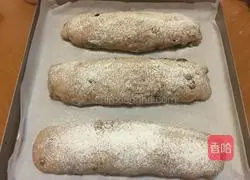 Illustration of how to make French country nut bread 10