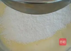 Illustration of how to make cupcakes 9