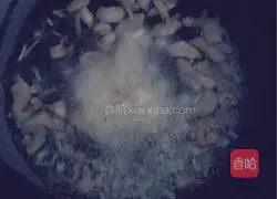 Illustration of how to make fried clam rice noodles 3