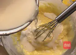 Illustration of how to make fruit layer cake 3