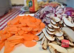 【Northwestern Oatmeal Noodles】Illustration of how to make fish-flavored cat ears 5