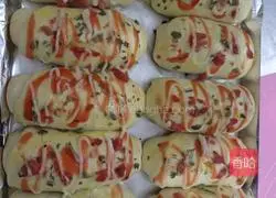  Illustration of how to make meat floss rolls 17