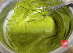 Illustration of how to make matcha pulp sandwich cake 8