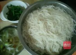 Illustration of how to make fried rice noodles (home-style thick rice noodles) 1