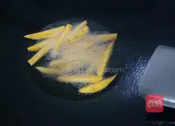 Illustration of how to make fried sweet potato 6