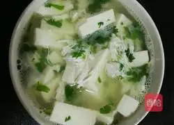 Crab meat, shepherd's purse and tofu soup recipe 7
