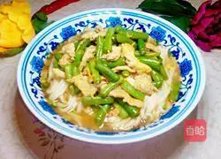 Illustration of how to make braised noodles with beans and eggs 18