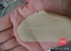 Illustration of how to make noodles with noodles 6