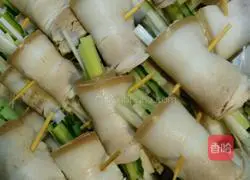 Illustration of how to make garlic-flavored white meat 4