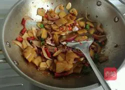 Illustration of how to make spicy griddle potato slices 15