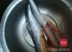 Illustration of how to make fish meatballs with pearls 2