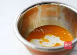 Illustration of how to make banana chiffon 5