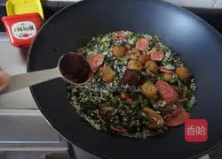 Illustration of how to make Shanghai vegetable rice 14