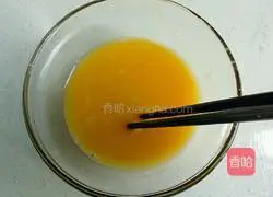 Illustration of how to make bacon and egg pancakes 3