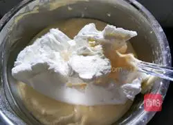 Illustration of how to make eight-inch heart-shaped chiffon cake 12