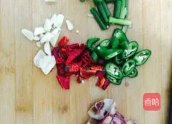 Chinese Sausage and Potatoes in a Griddle Illustration of how to make slices 1