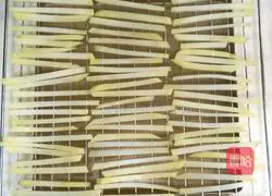 Illustration of how to make French fries 6