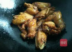 Illustration of how to make braised chicken wings 6