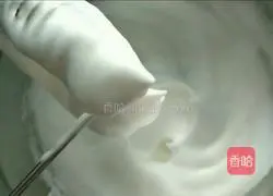 Coconut and Tangerine Cake Recipe Illustration 7