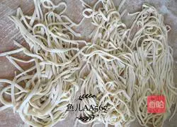 Braised Beef Noodles Recipe Illustration 6