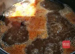 Thai Tom Yum Goong Assorted Illustration of how to make a pot 7