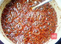 Illustration of making homemade spicy oil 9