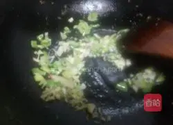 Illustration of how to make stir-fried pork liver with kimchi 13