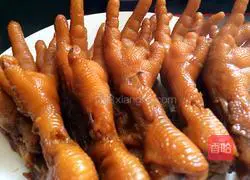 Illustration of how to make five-spice braised chicken feet 6